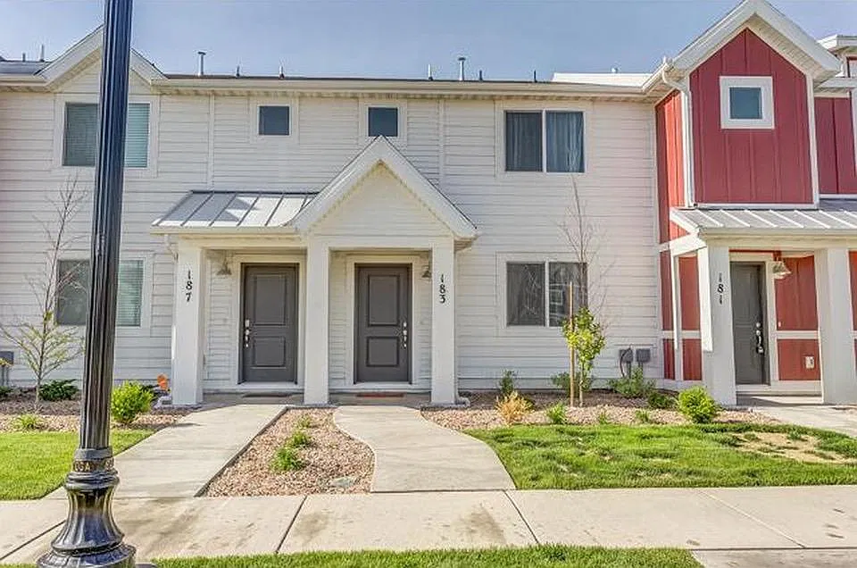 183 E Legacy Pkwy — Photo 1