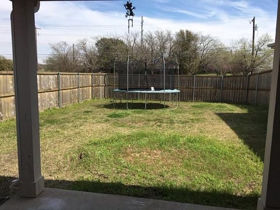 3rd image of 1516 Brandon Dr