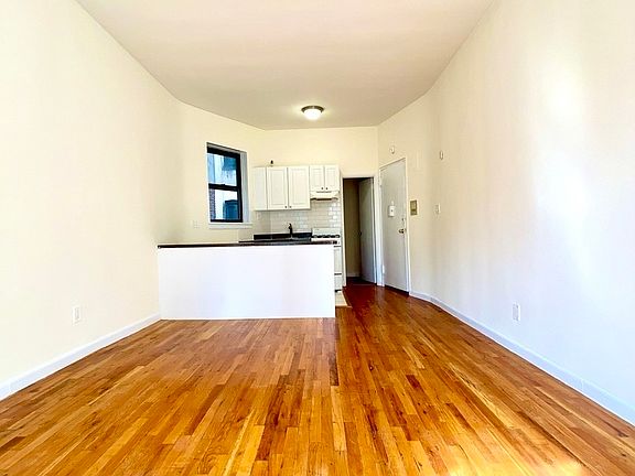 3rd image of 490 E 74th St APT 6D