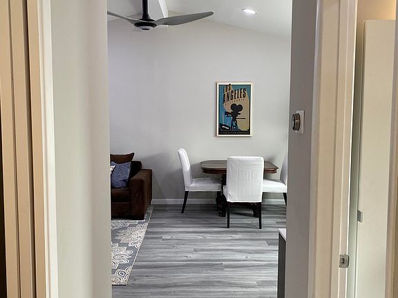 4th image of 38 N Lotus Ave
