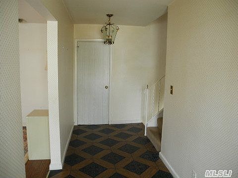 2nd image of 557 Church Ave