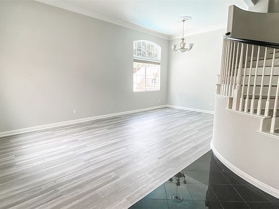 5th image of 39718 Fairview Ct