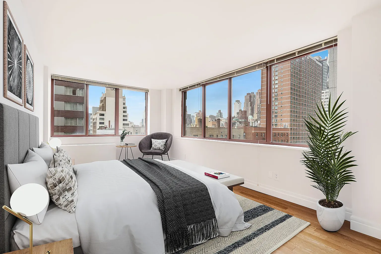 260 West 52nd Street — Photo 1