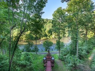 100 Fish Trap Rd, Blue Ridge, GA 30513