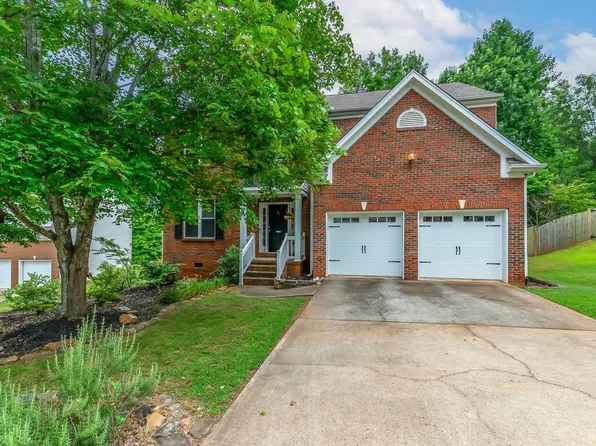 10 Bluff Ridge Ct, Greenville, SC 29617