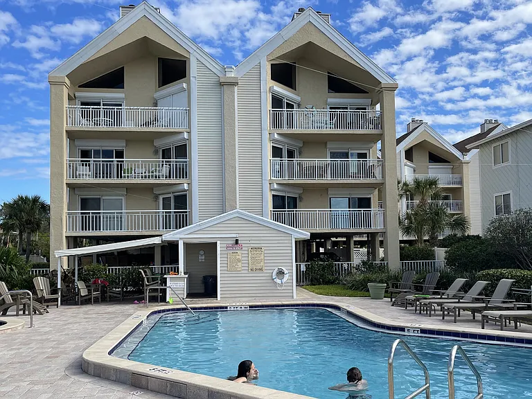 Gulf Blvd — Photo 8