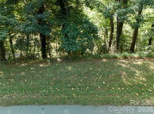 632 Sand Hill Rd #1B, Asheville, NC 28806