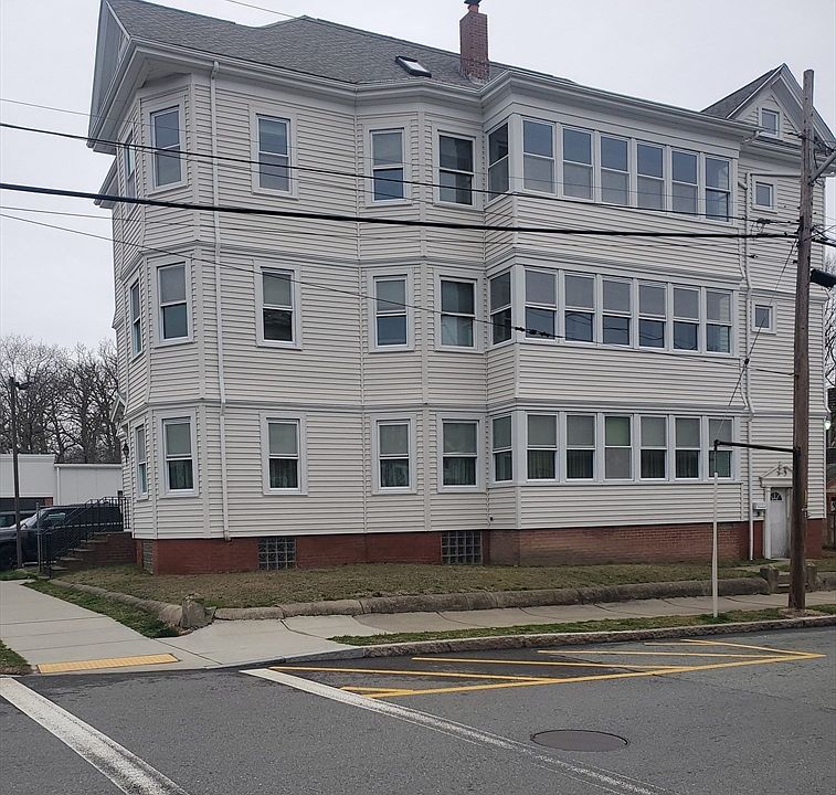2nd image of 522 Ashley Blvd
