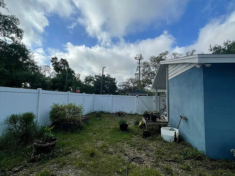 1514 E Ida St — Photo 9