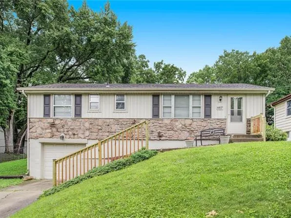 6837 N Hickory St, Kansas City, MO 64118