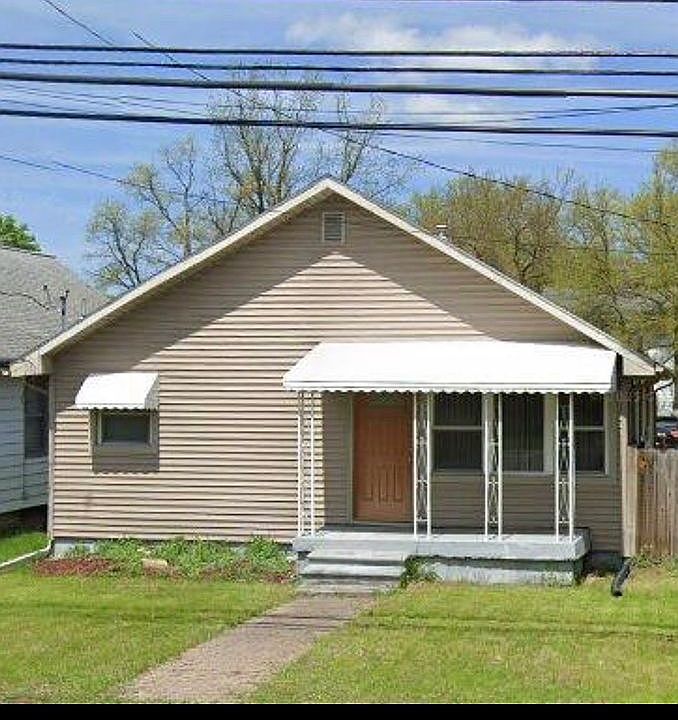 1st image of 1347 E Auburn Rd