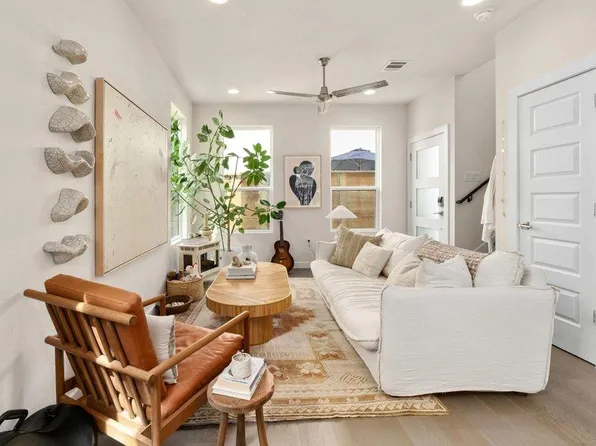 913 Valdez St #B, Austin, TX 78741