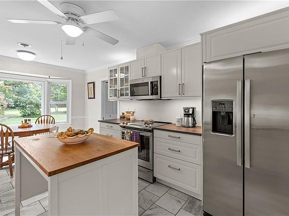 4th image of 3249 Pioneer Ln