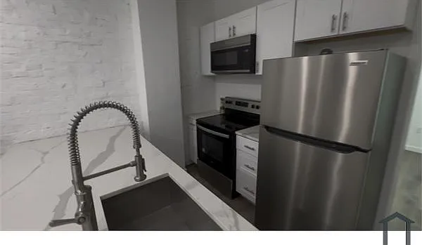2859 N Ringgold St — Photo 5
