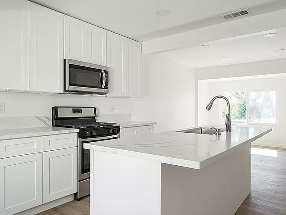 4th image of 3505 39th St