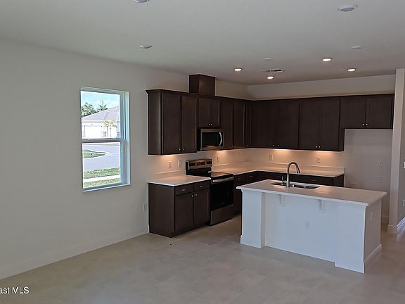2nd image of 4327 Kelsey Ln