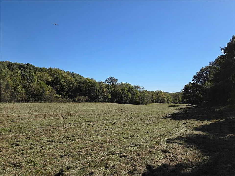 2nd image of Holt 324 Rd