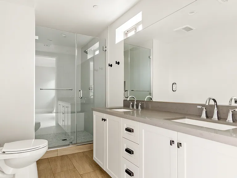 8520 Whitworth Dr #101 — Photo 21