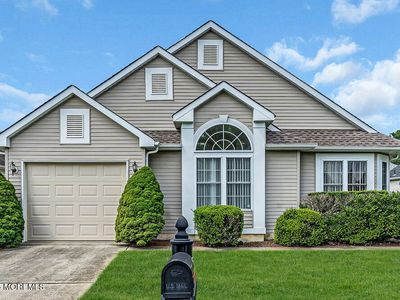 19 Grosunor Court, Jackson, NJ, 08527