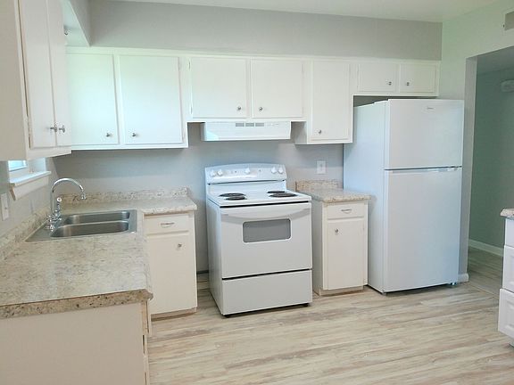 5th image of 4318 Belfast Dr