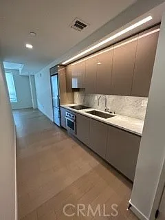 1050 S Grand Ave #1305 — Photo 7