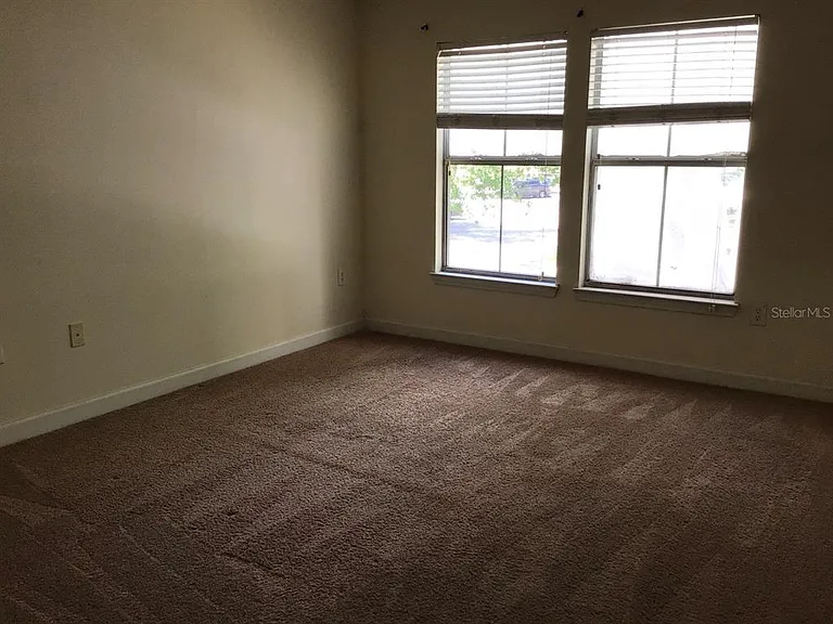 18139 Back Stretch Ln #18139 — Photo 6