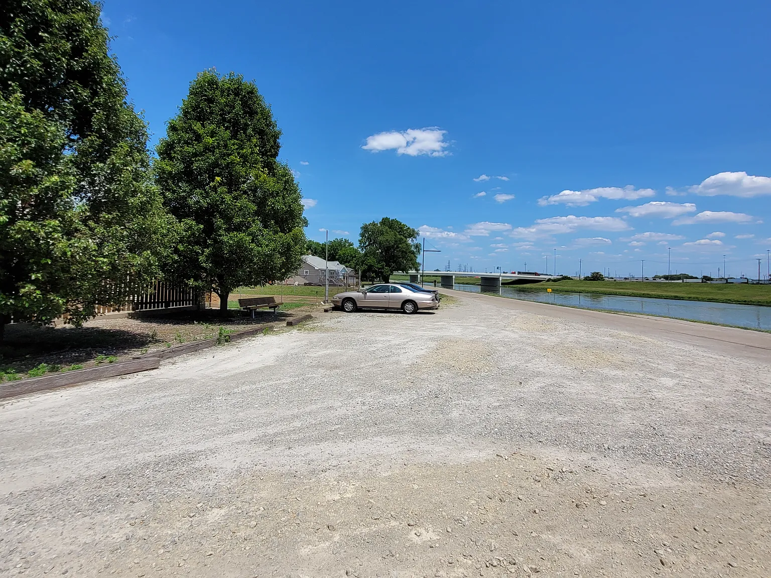 2806 N Dixie Dr — Photo 4