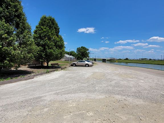 4th image of 2806 N Dixie Dr #3A