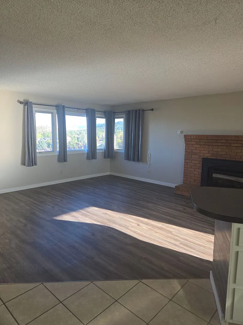 Valley View — Photo 3