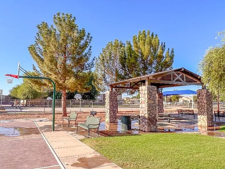2949 E Crescent Way #ID1244319P — Photo 33