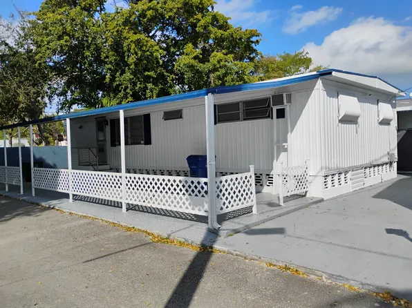 829 SW 1st St, Hallandale, FL 33009