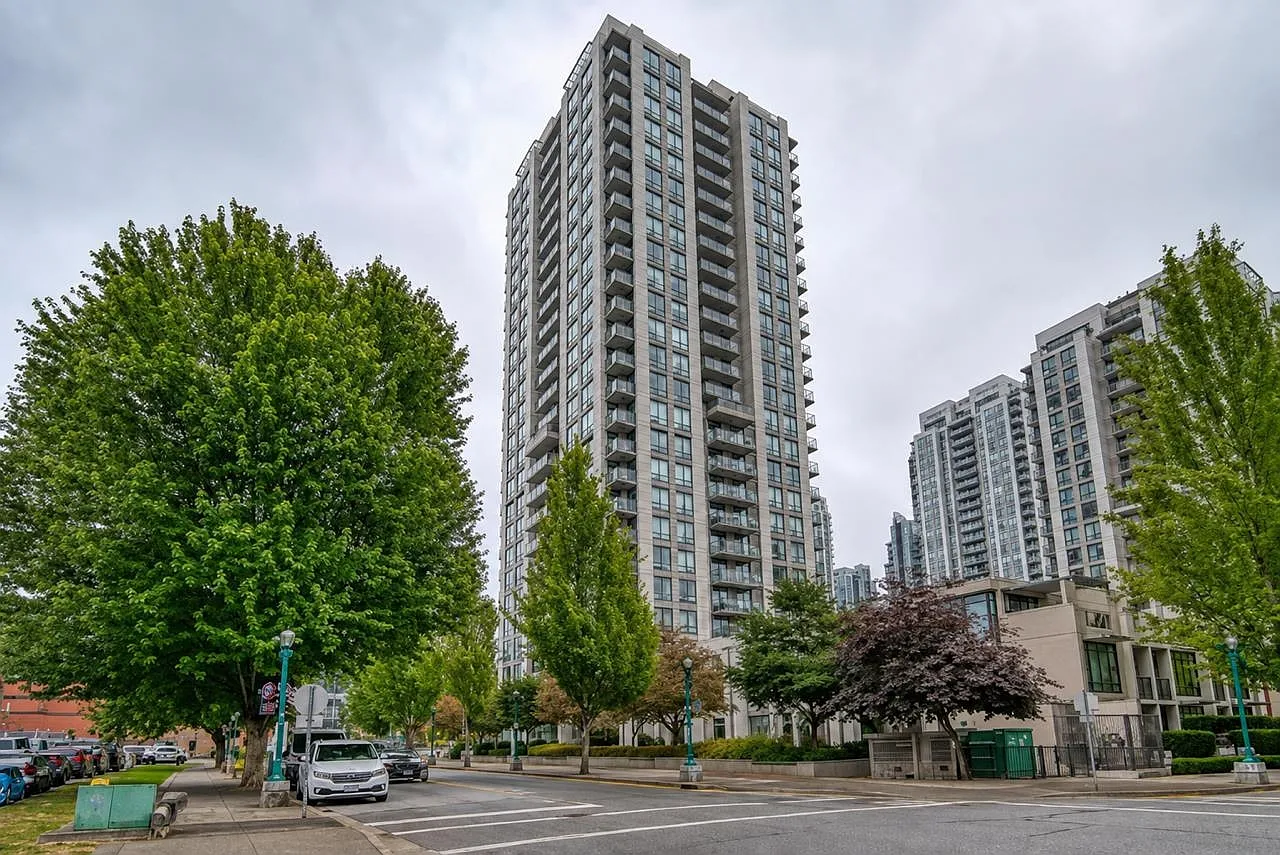 2 bed, 755 sqft, $2,500 — Photo 1
