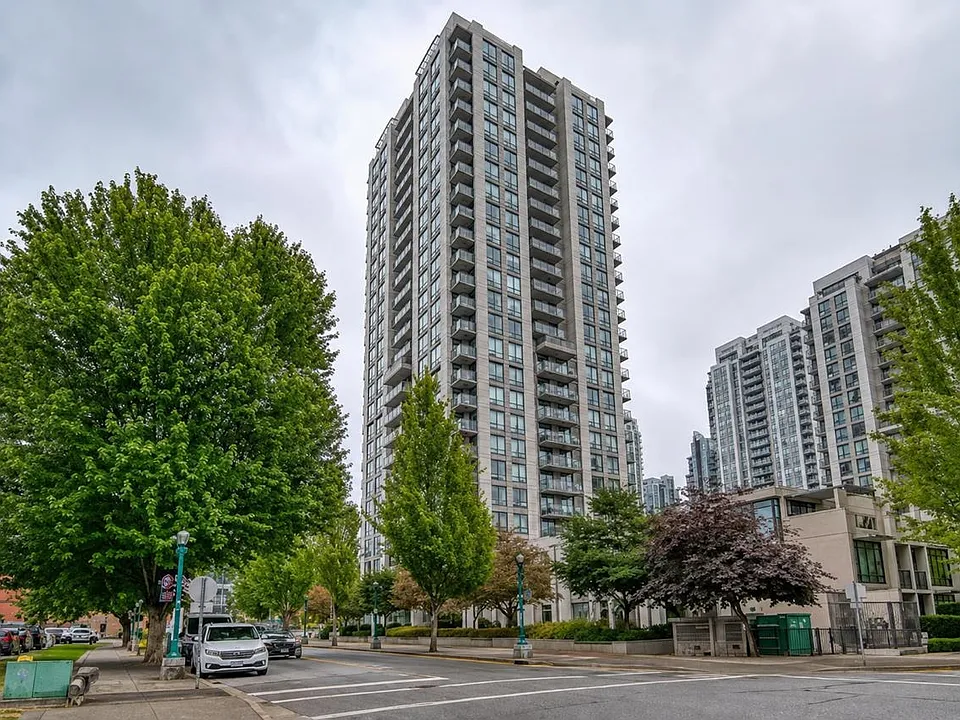 2982 Burlington Dr #1002
