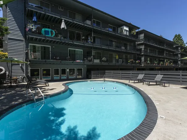 200 Burnham Rd Unit 306, Lake Oswego, OR 97034