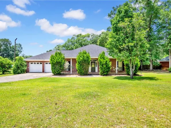 10060 Bellingrath Rd, Theodore, AL 36582