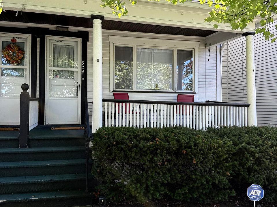 1st image of 904 Taylor Ave
