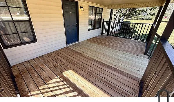 5 bed, 1550 sqft, $2,350 — Photo 2