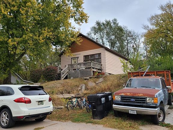 2nd image of 725 S 10th St
