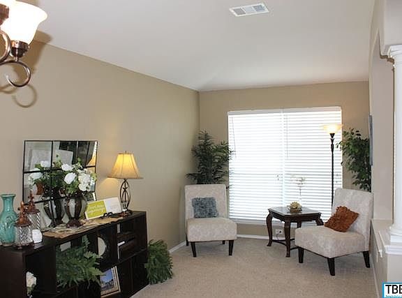 5th image of 432 Weeping Willow Dr