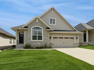14434 Holcomb Ave, Urbandale, IA 50323