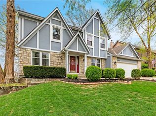 11413 S Northwood Cir, Olathe, KS 66061