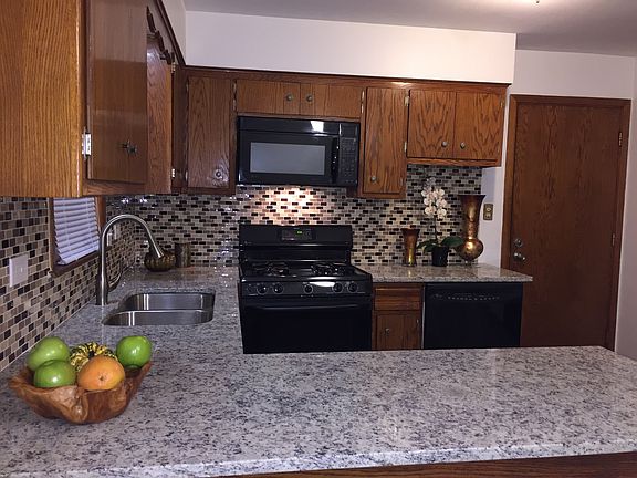 2nd image of 6231 W Montrose Ave #1