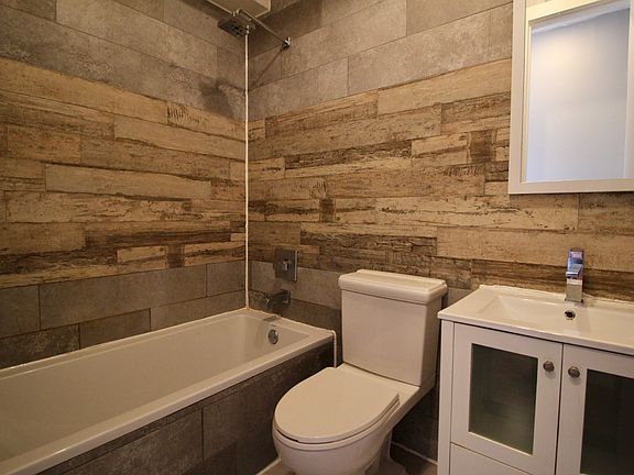 3rd image of 931 Lafayette Ave #4B