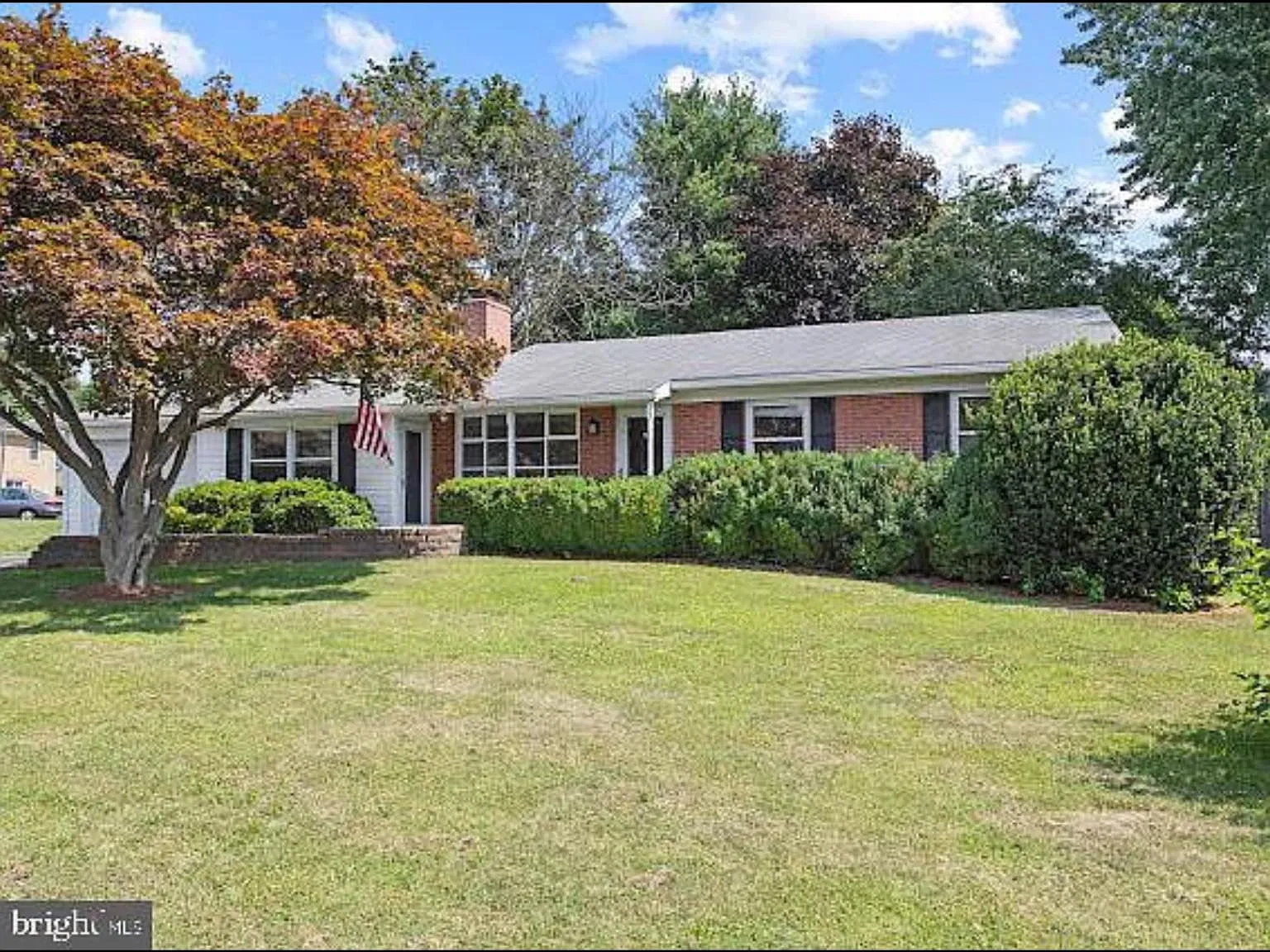 4 bed, 2.5 bath, 2361 sqft, $2,750 — Photo 1