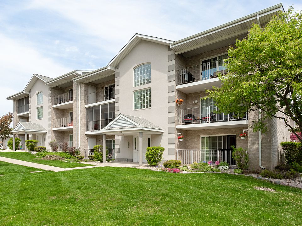 1st image of 9150 W 95th St #1