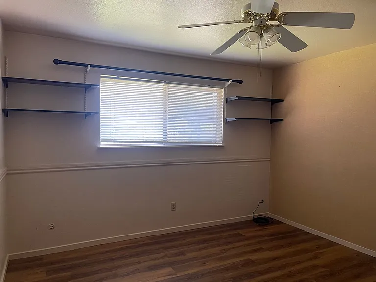 735 Christine Ave — Photo 11