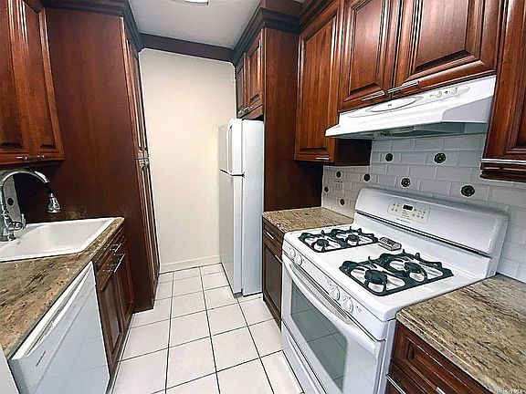 4th image of 270-10 Grand Central Pkwy #3X