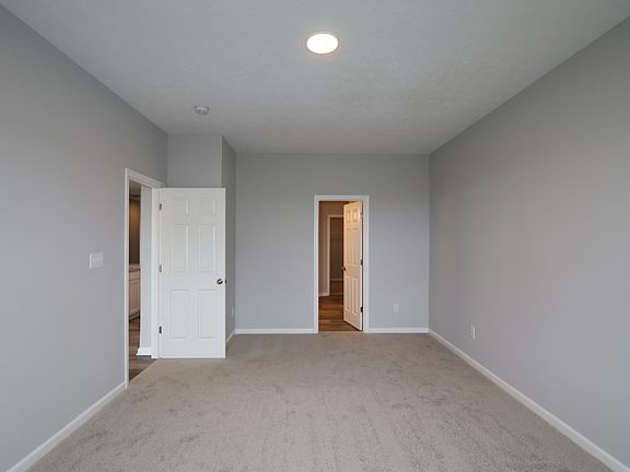 5th image of 16670 Cattle Hollow Ln