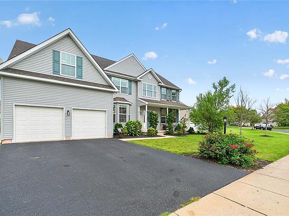 3rd image of 2009 Woodbridge Ln