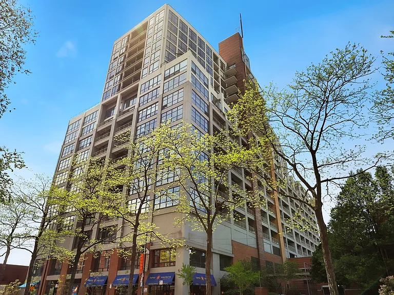 1530 S State St #16M — Photo 25